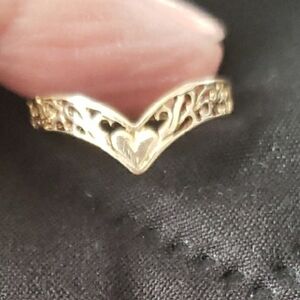 Elegant Gold Heart Ring
